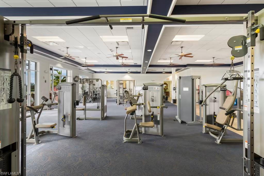 HAMPTON LAKES - Residential