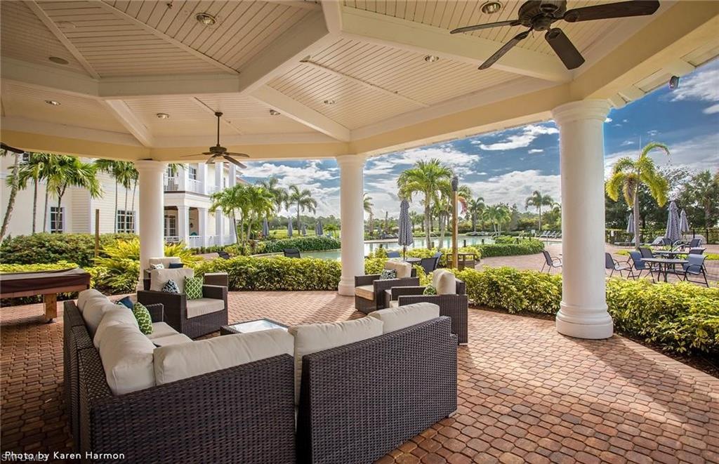 HAMPTON LAKES - Residential