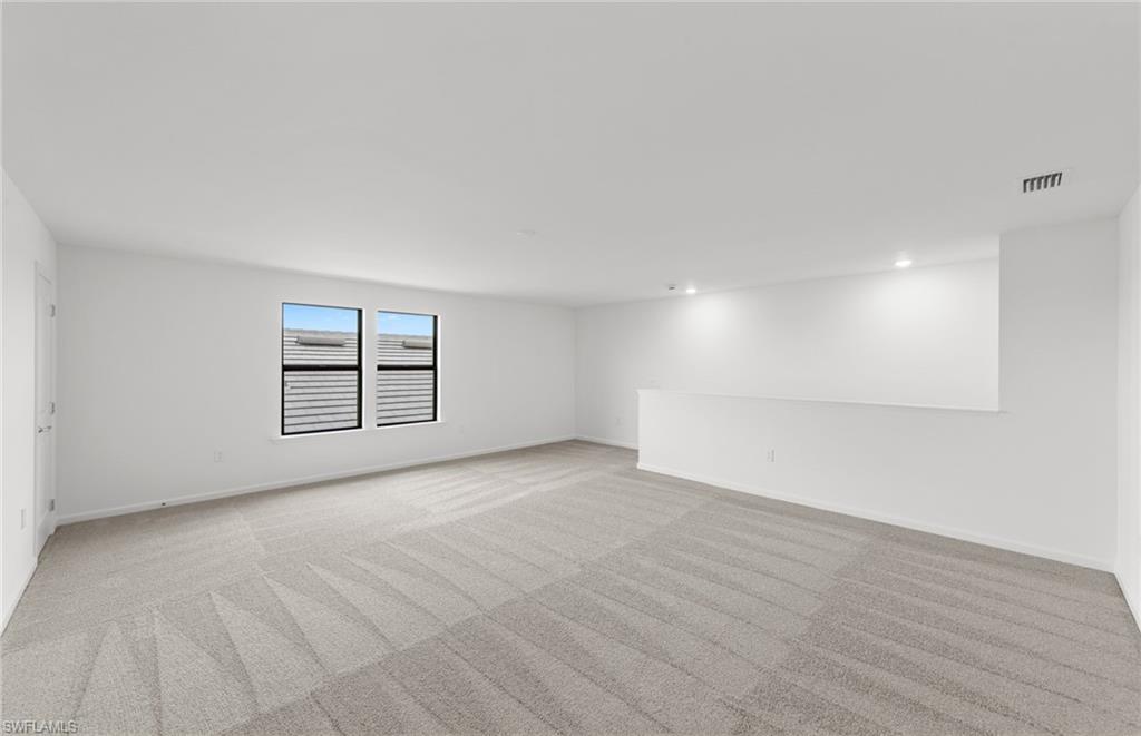 HAMPTON LAKES - Residential