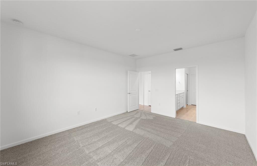 HAMPTON LAKES - Residential