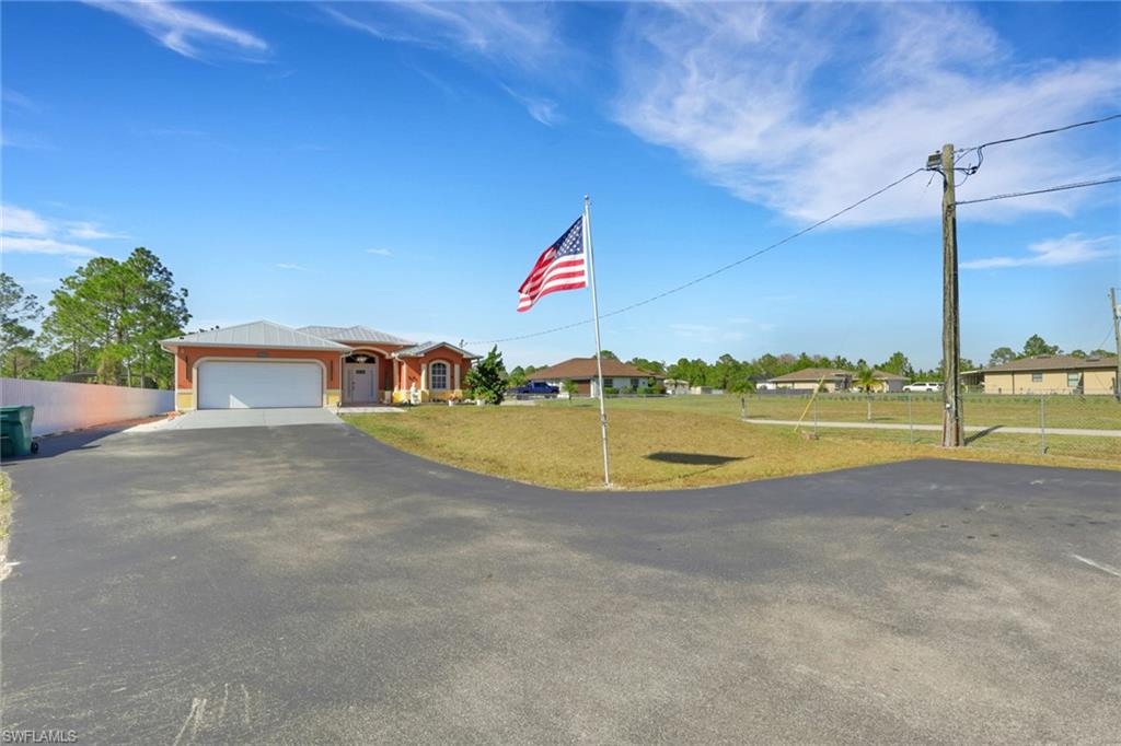 GOLDEN GATE ESTATES - Residential