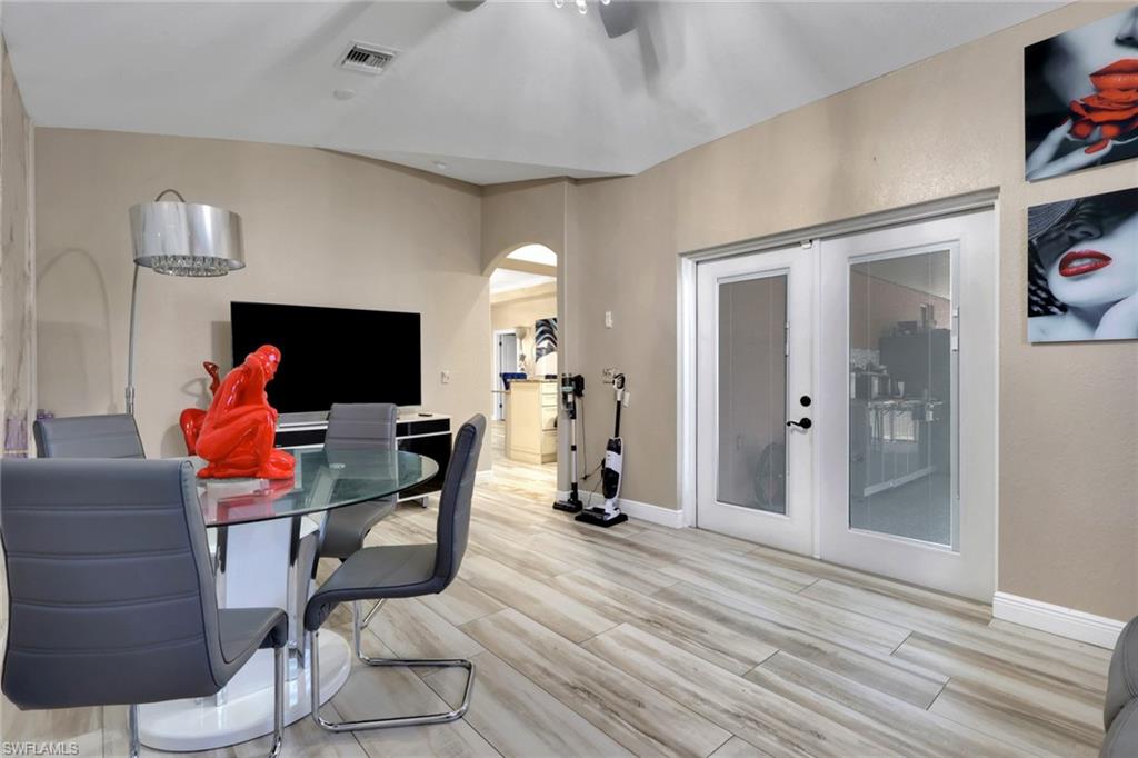 GOLDEN GATE ESTATES - Residential