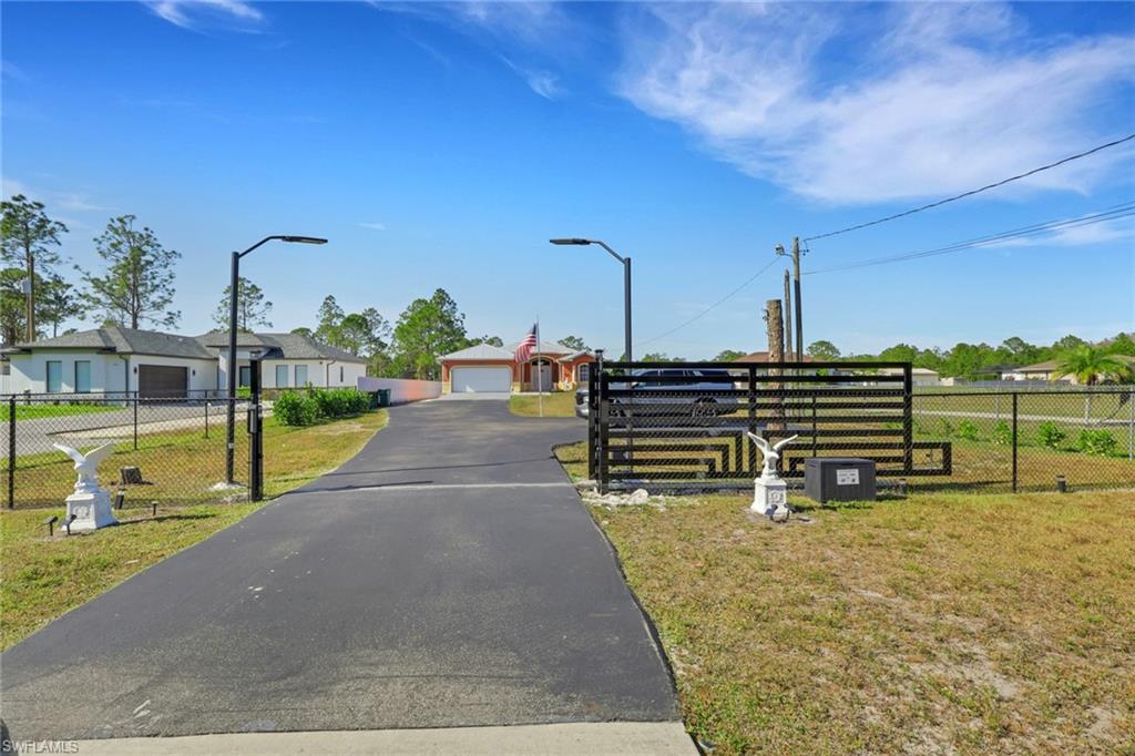 GOLDEN GATE ESTATES - Residential