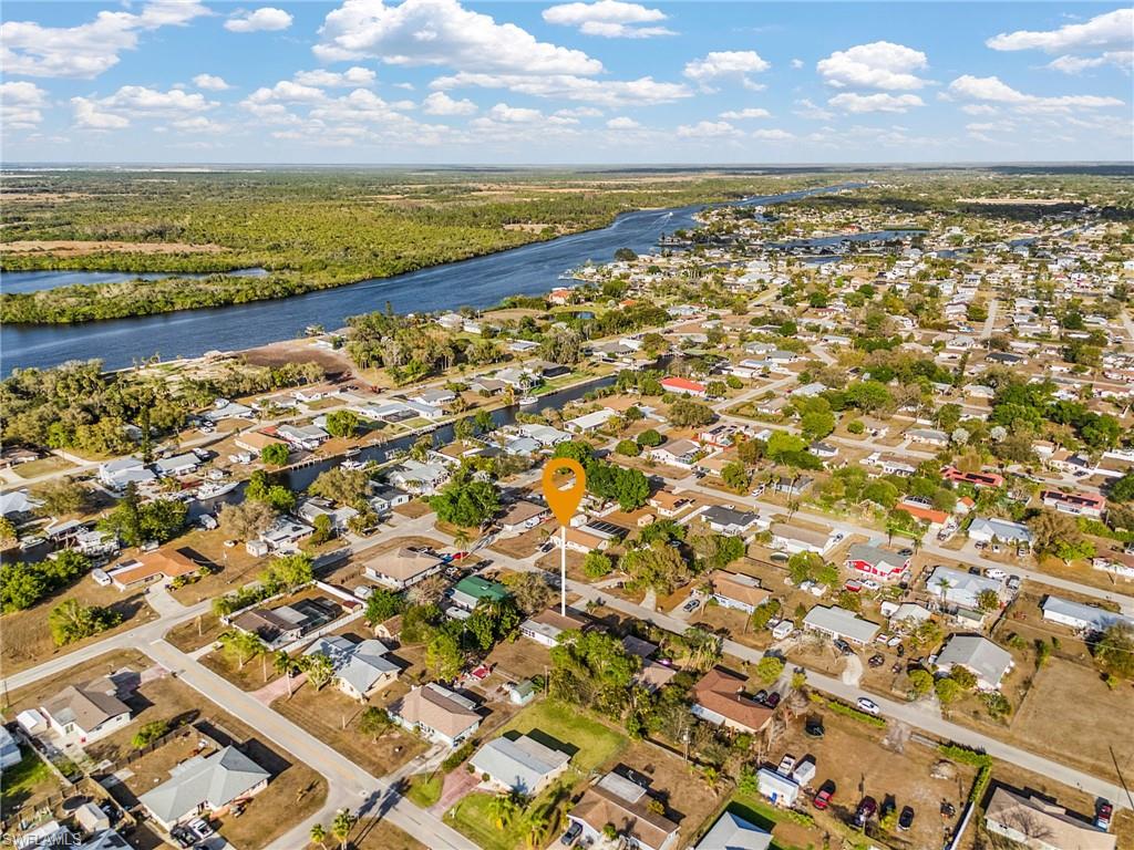 FORT MYERS SHORES - Residential