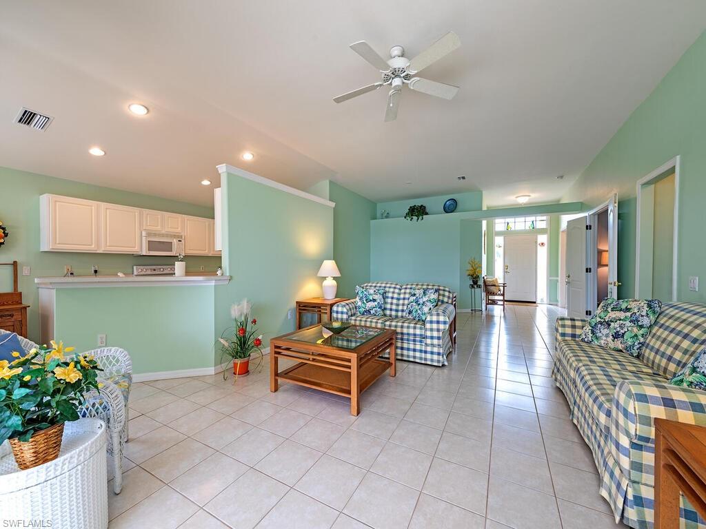 WHISPER CREEK - Residential