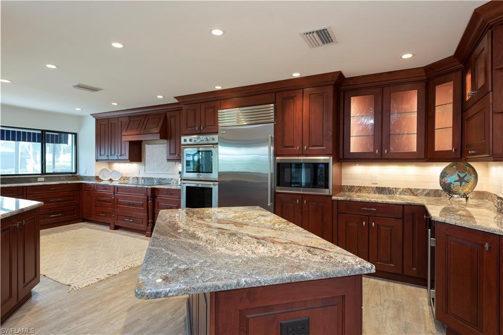 ROYAL HARBOR - Residential