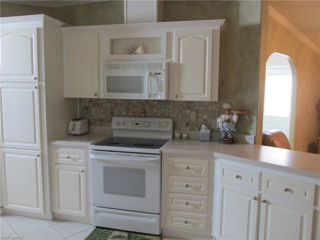 BAYSIDE ESTATES - Residential