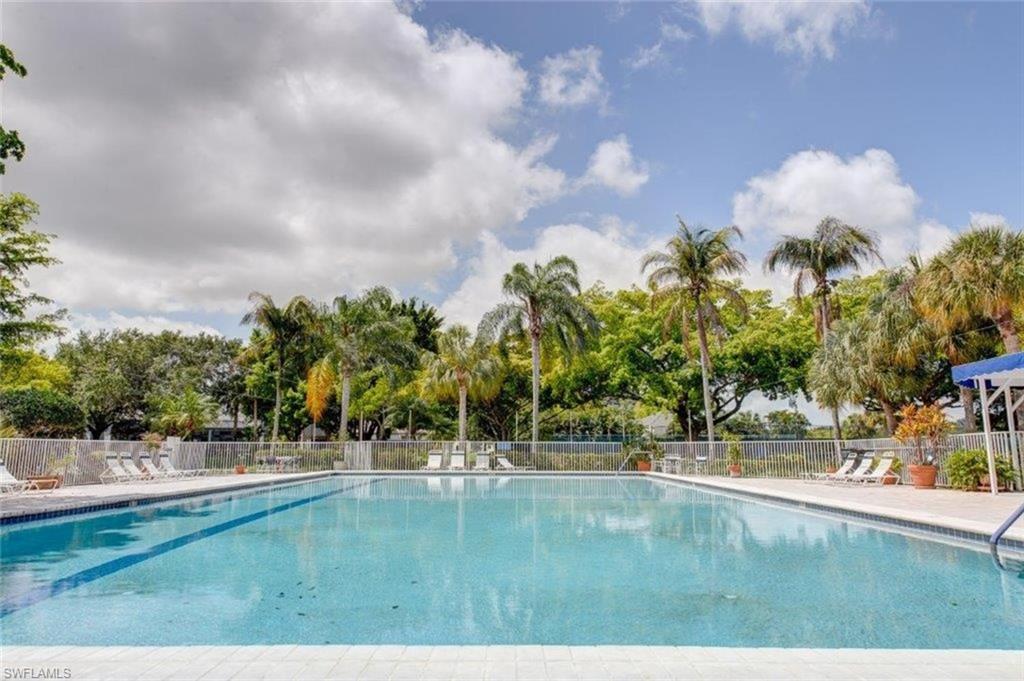 ISLES OF CALOOSA YACHT + RACQUET CLUB - Residential