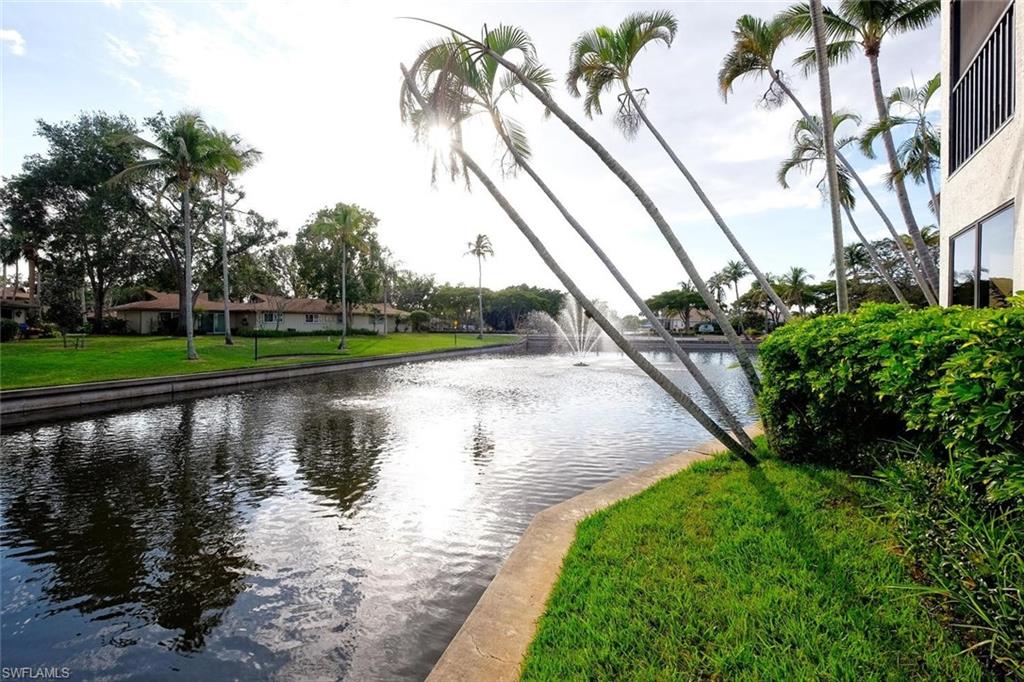 ISLES OF CALOOSA YACHT + RACQUET CLUB - Residential