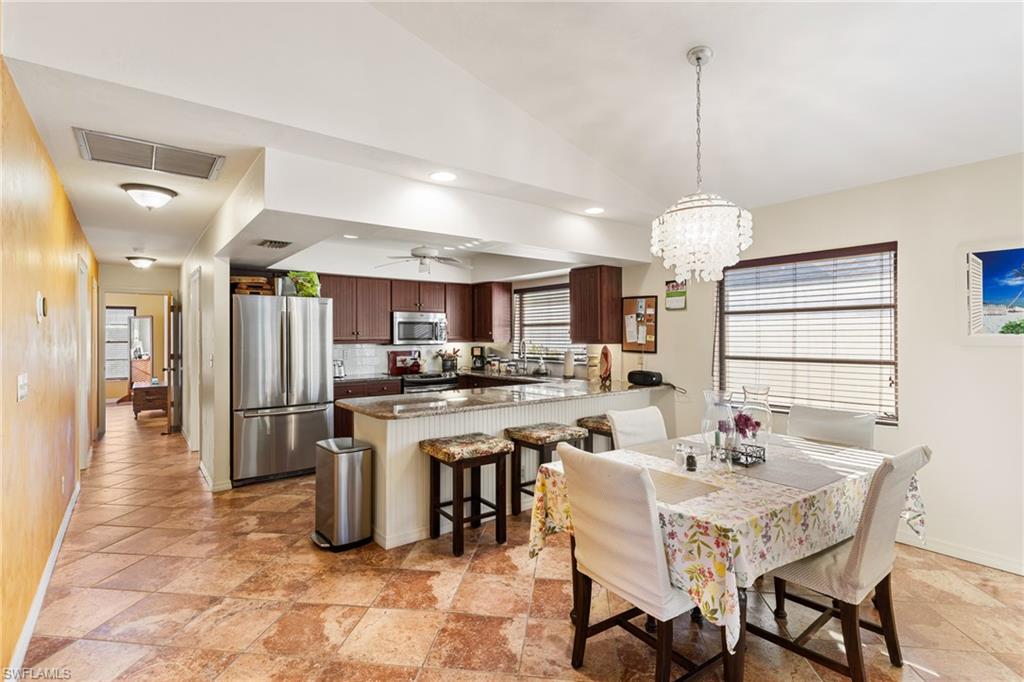 NAPLES PARK - Residential