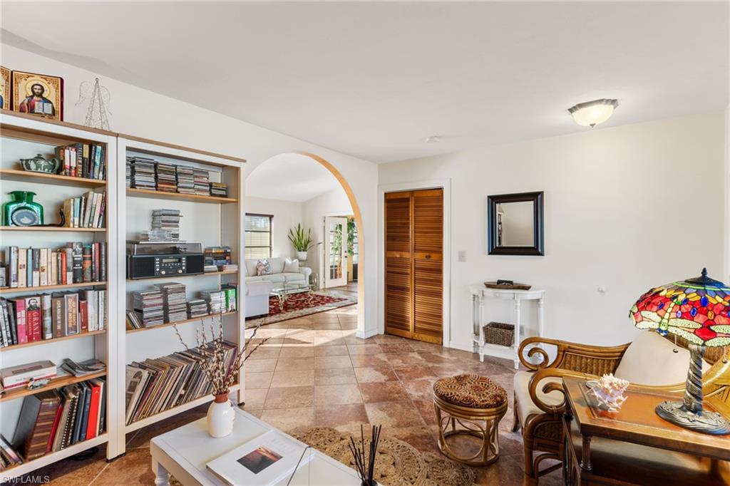 NAPLES PARK - Residential