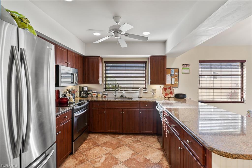 NAPLES PARK - Residential