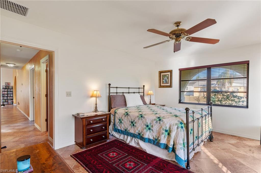 NAPLES PARK - Residential