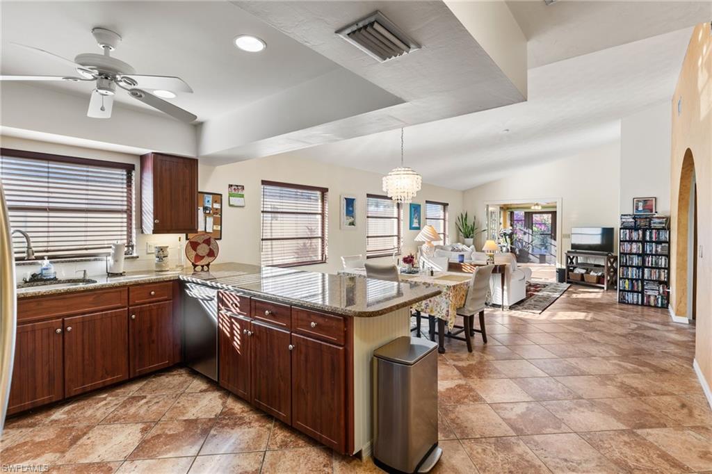 NAPLES PARK - Residential