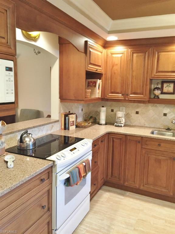 TOWN AND RIVER - Residential