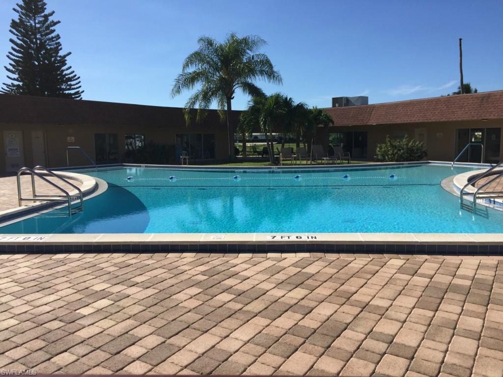 TOWN AND RIVER - Residential