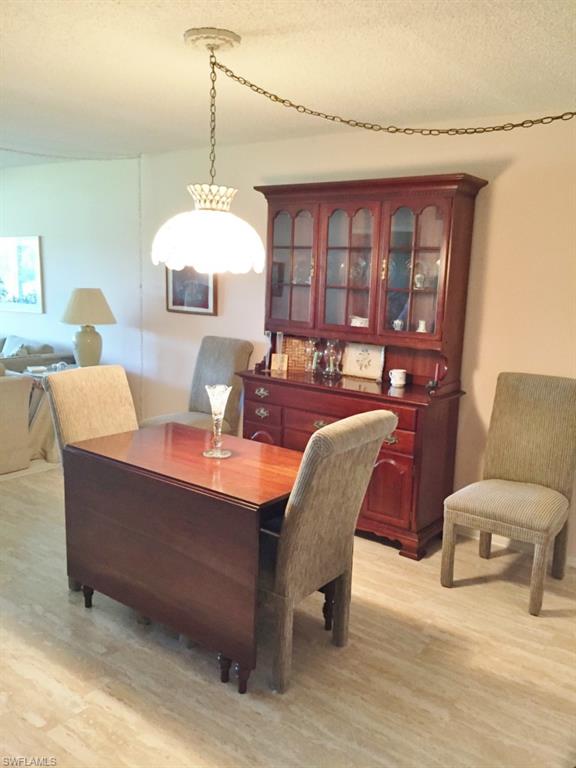 TOWN AND RIVER - Residential