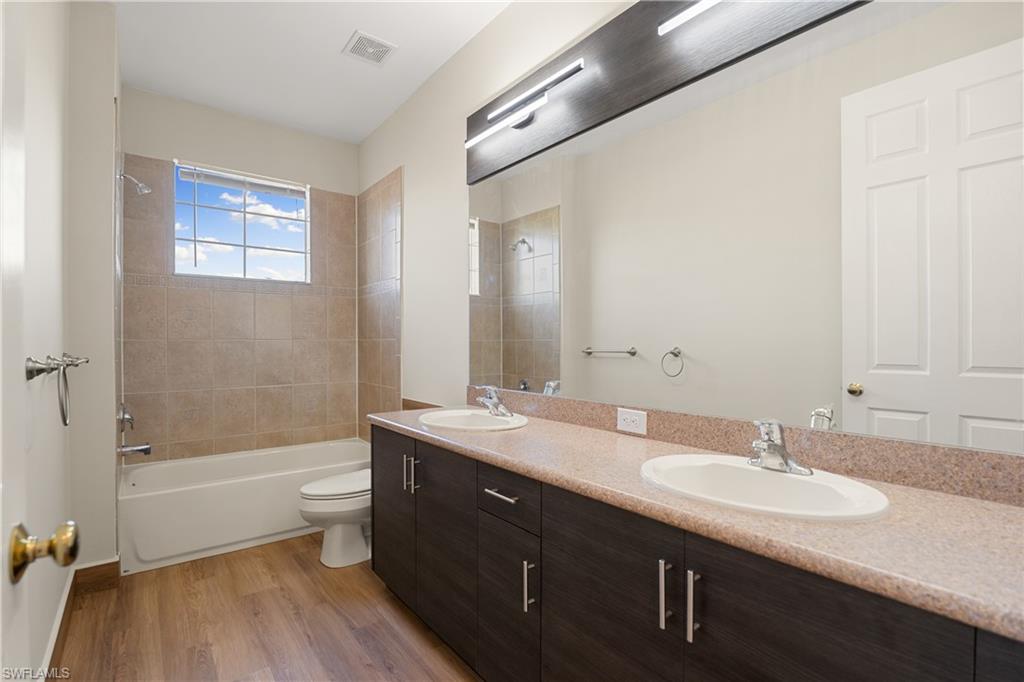 BOTANICA LAKES - Residential