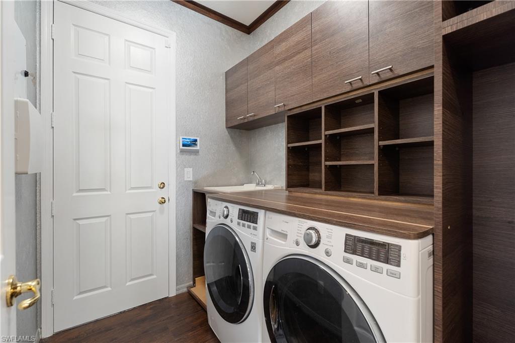 BOTANICA LAKES - Residential