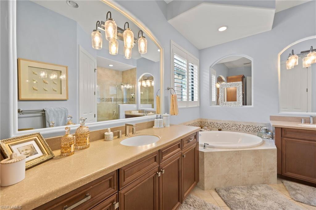 LAKOYA - Residential