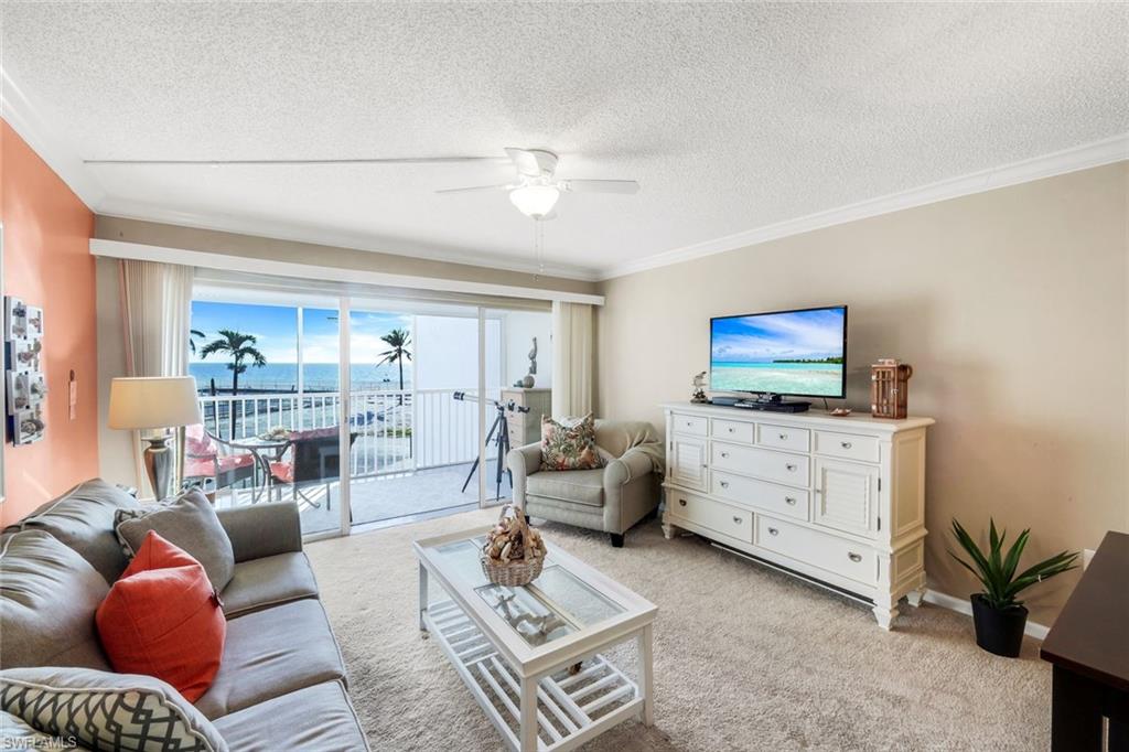 DOLPHIN WAY - Residential