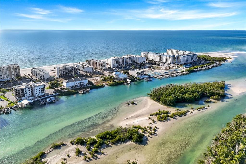 DOLPHIN WAY - Residential