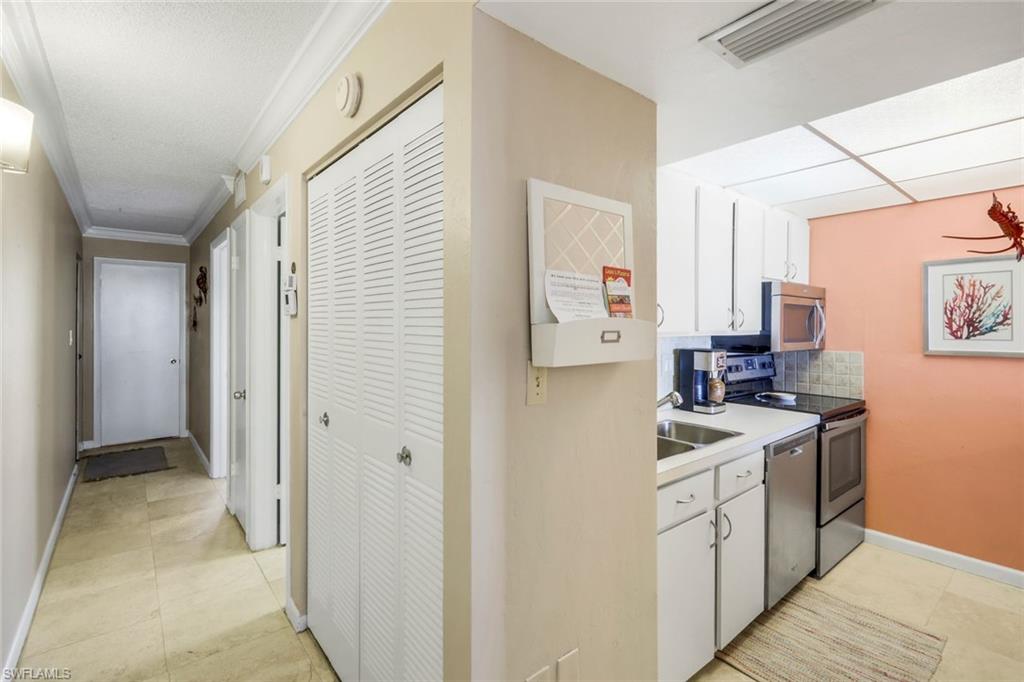 DOLPHIN WAY - Residential