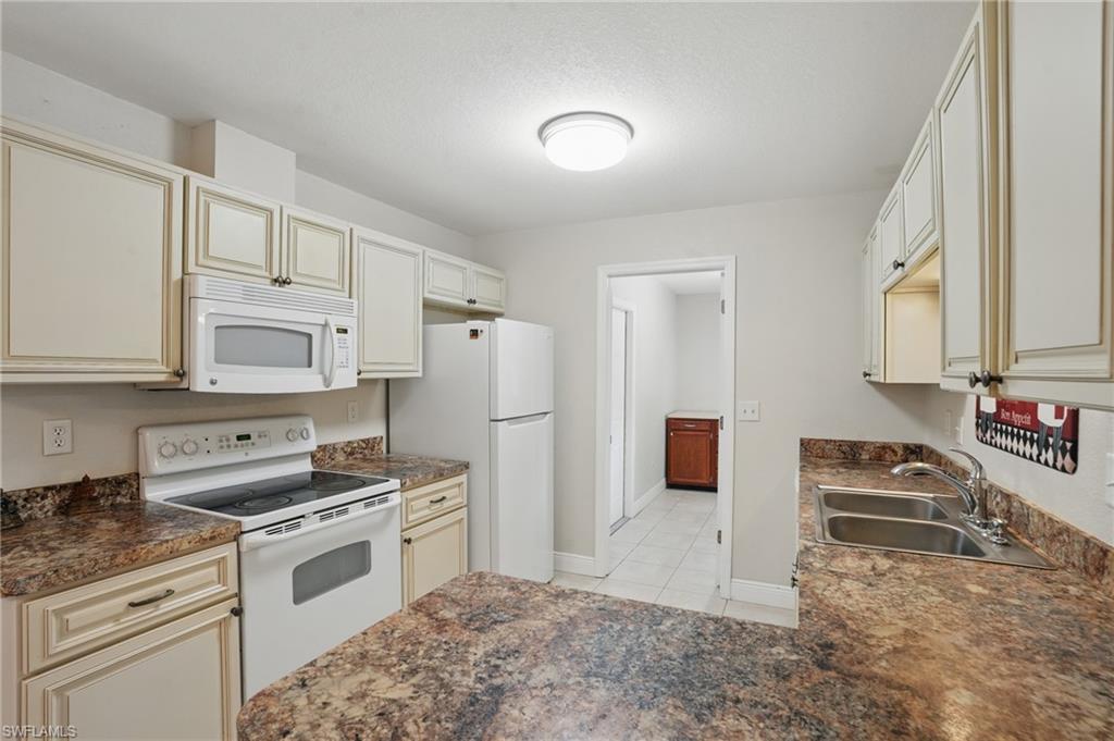 PORT CHARLOTTE - Residential