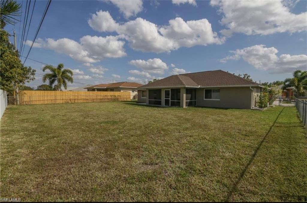 CAPE CORAL - Residential