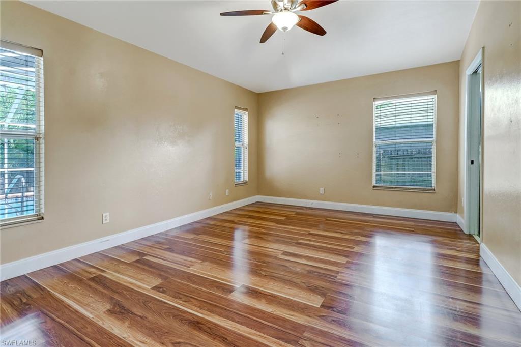 SAN CARLOS PARK - Residential