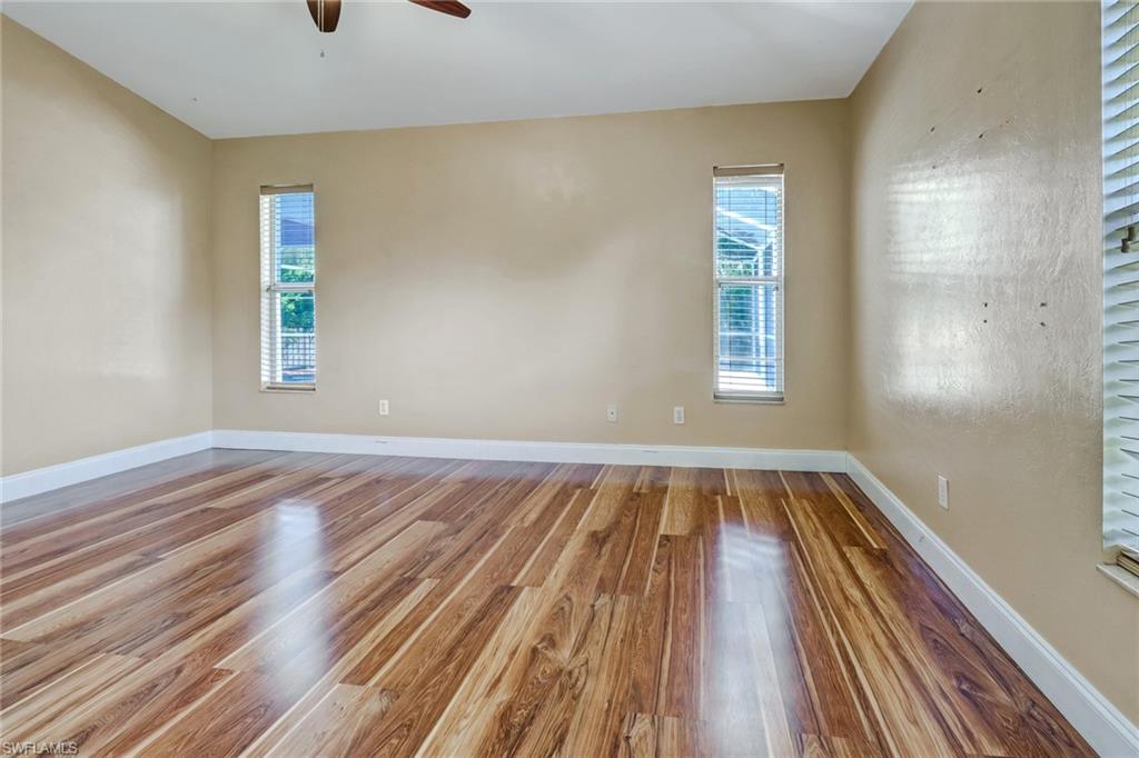 SAN CARLOS PARK - Residential