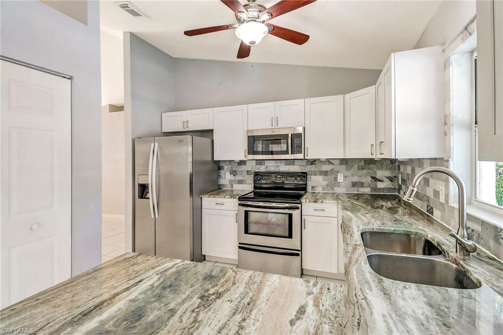 SAN CARLOS PARK - Residential