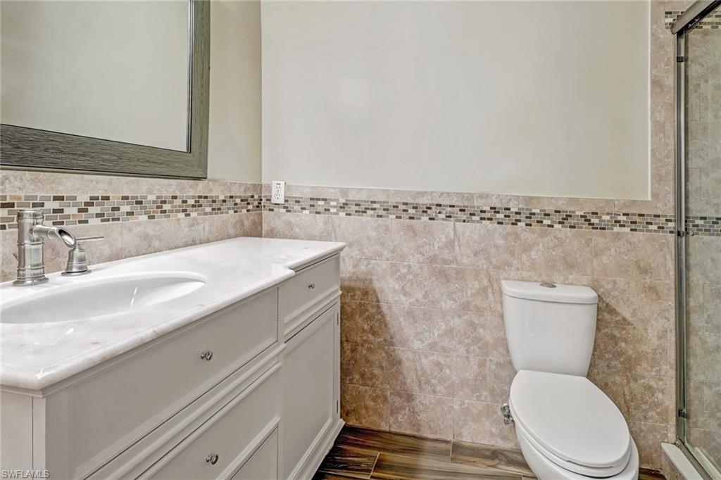 SAN CARLOS PARK - Residential