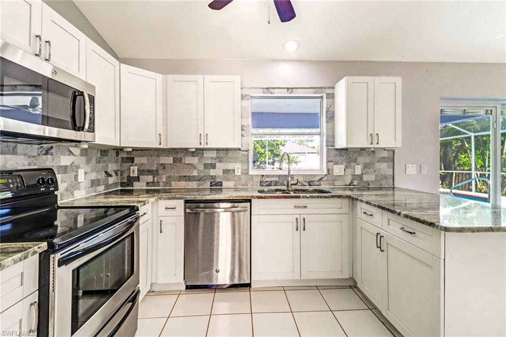 SAN CARLOS PARK - Residential