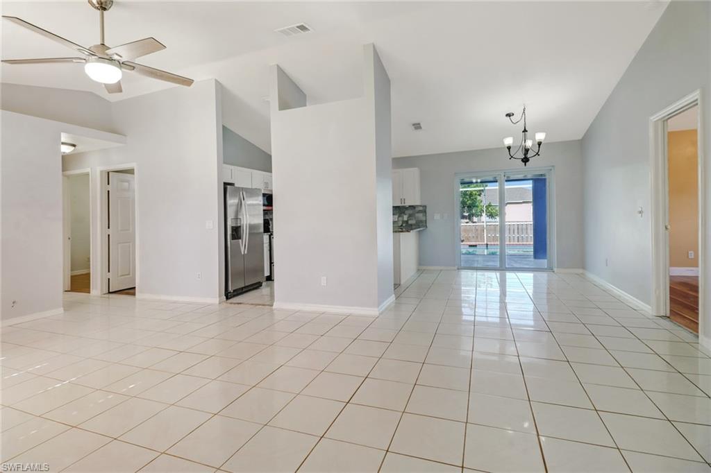 SAN CARLOS PARK - Residential