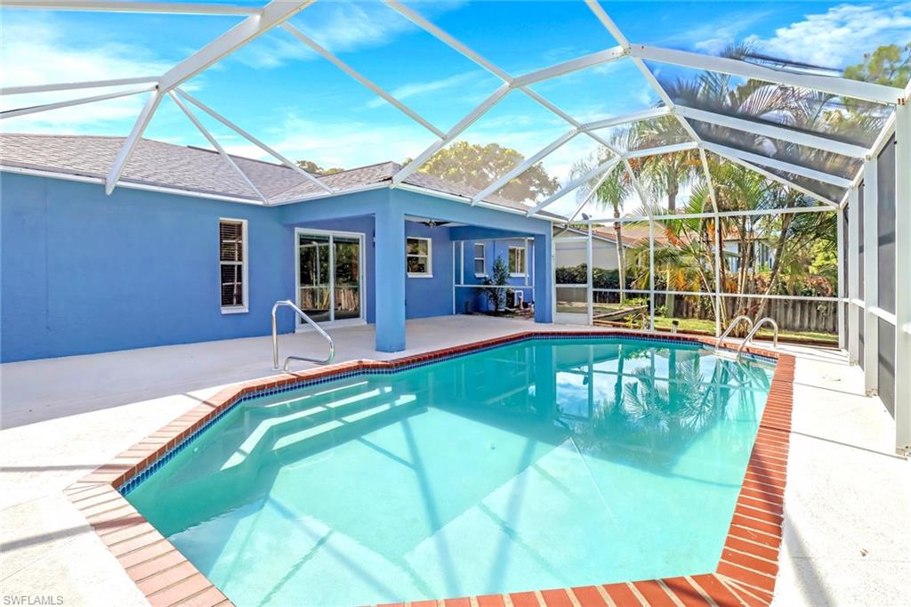 SAN CARLOS PARK - Residential