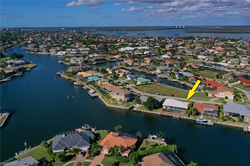 MARCO BEACH - Residential