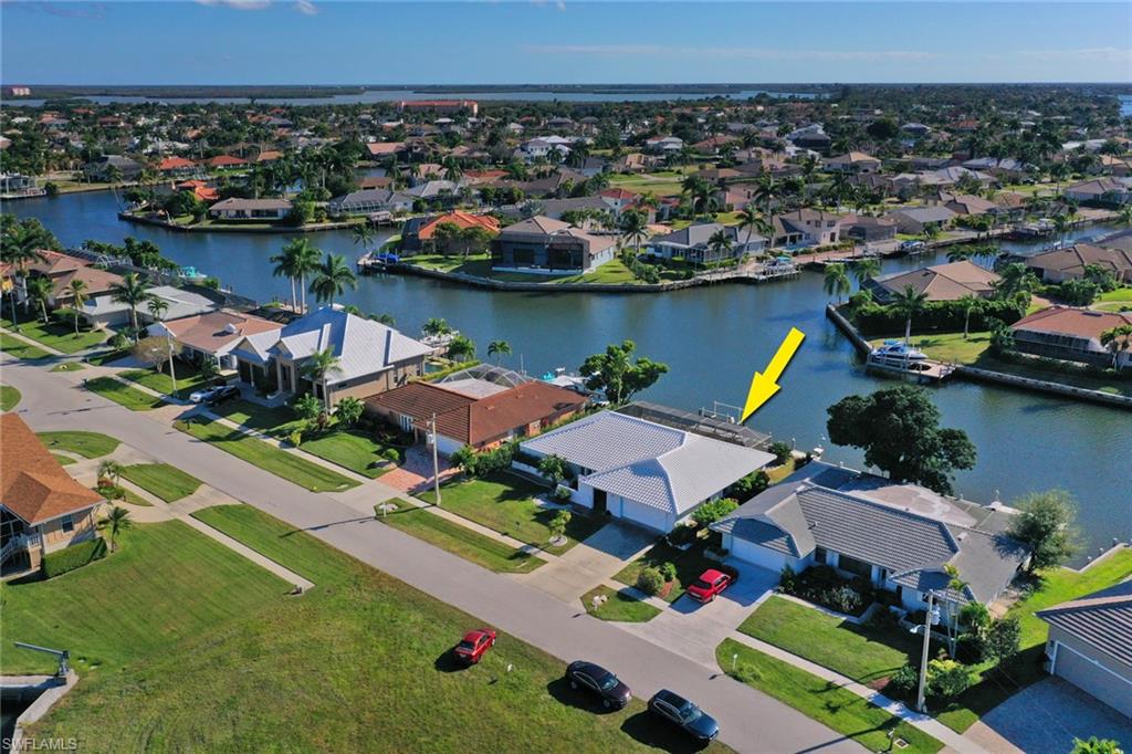 MARCO BEACH - Residential