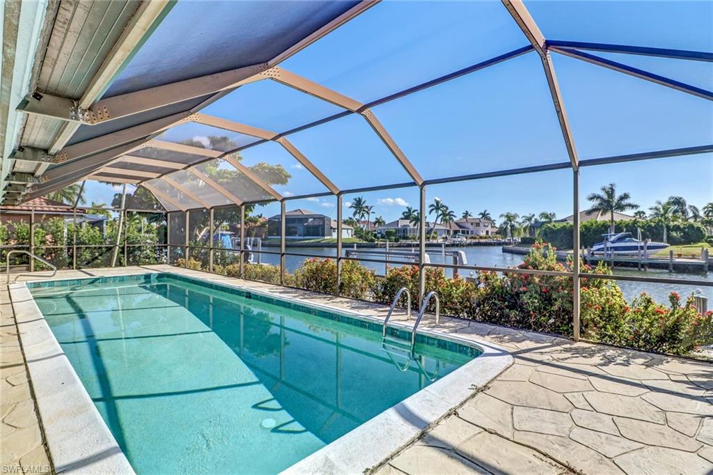 MARCO BEACH - Residential