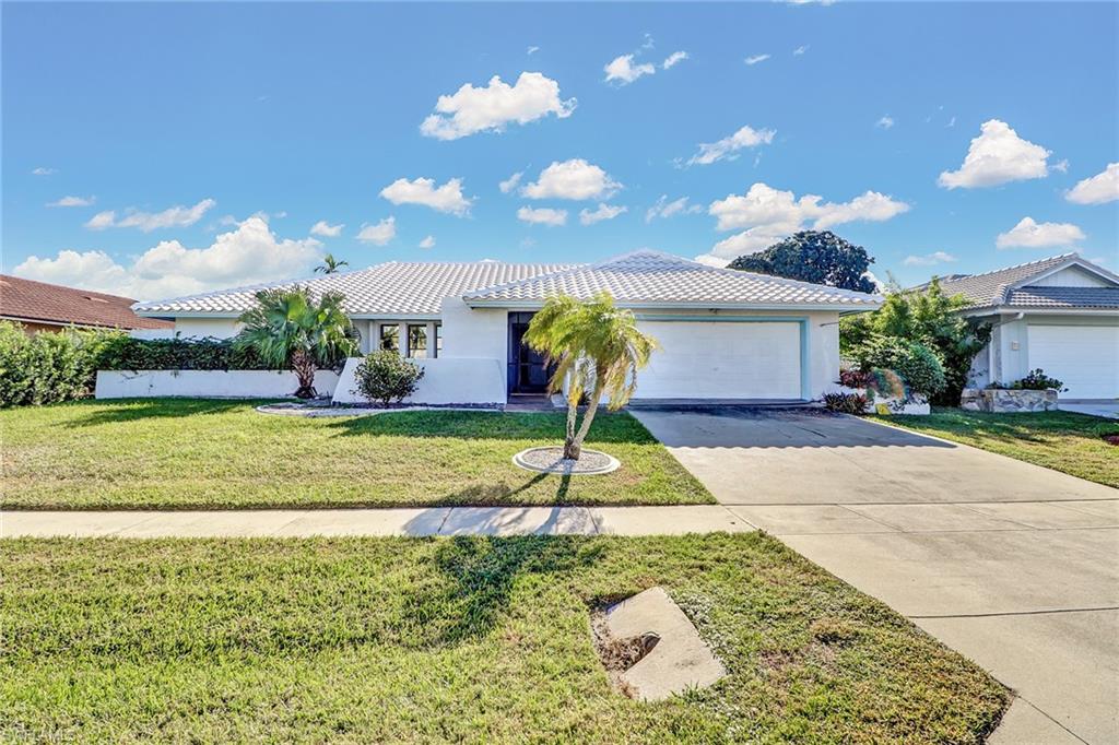 MARCO BEACH - Residential