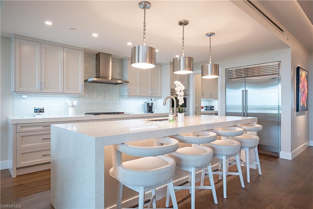 KALEA BAY TOWER 100 - Residential