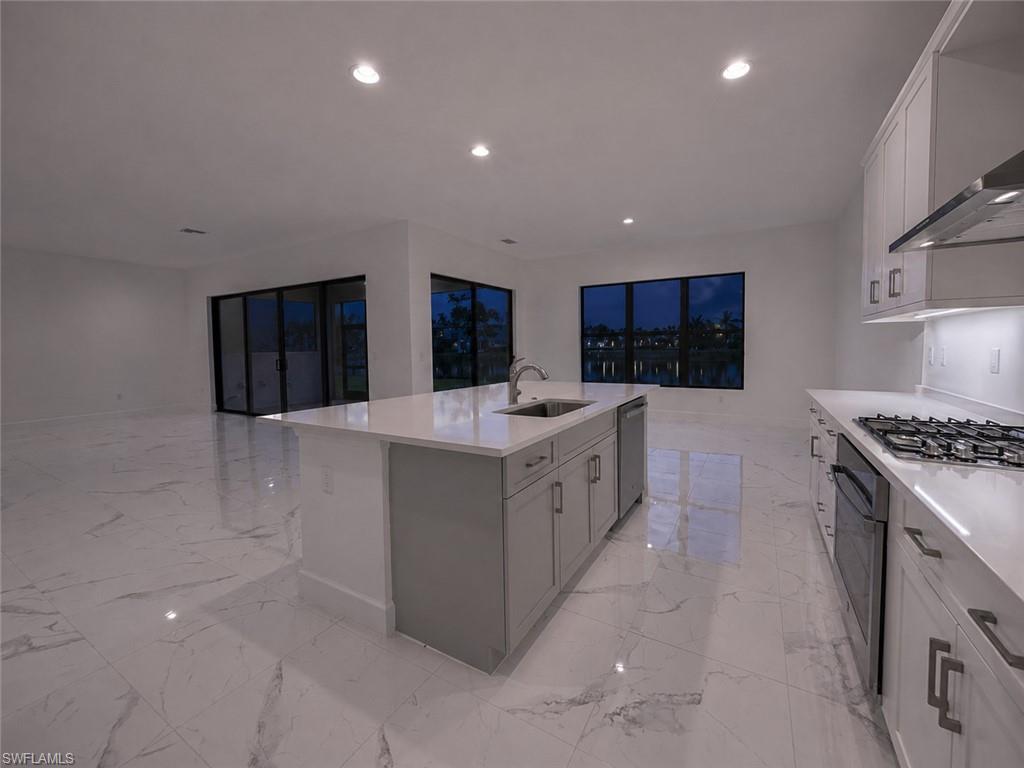 RIVERCREEK IN ESTERO - Residential