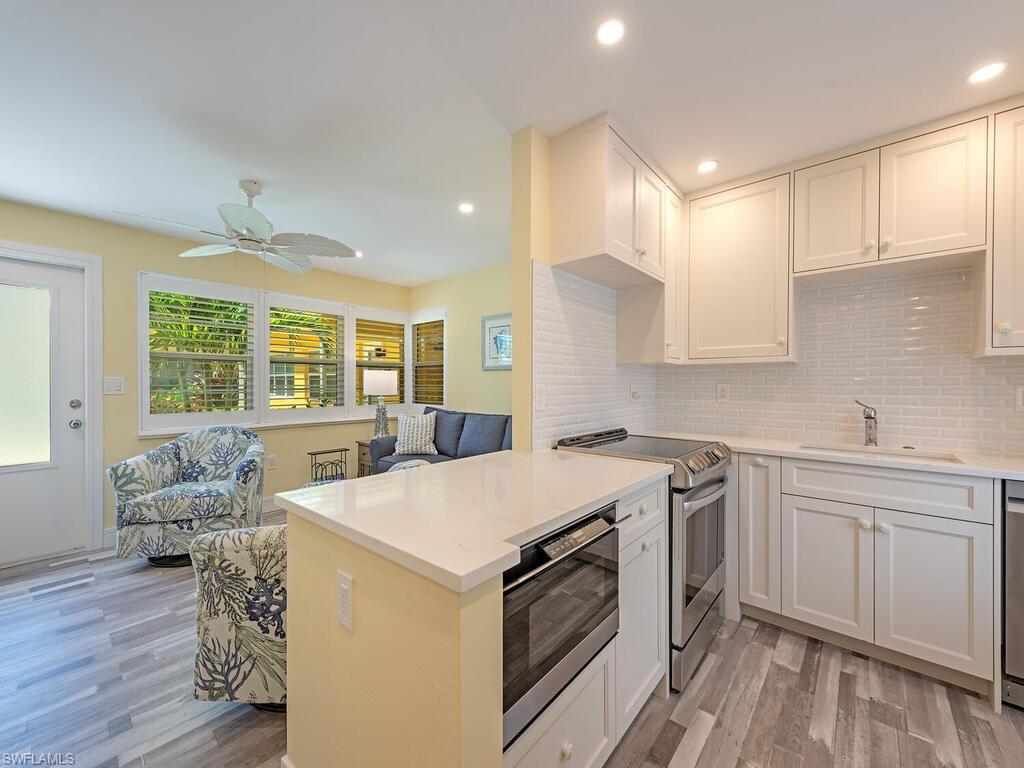 211 8th AVE S 211A