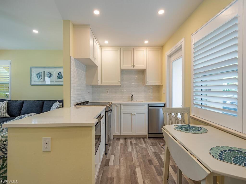 211 8th AVE S 211A