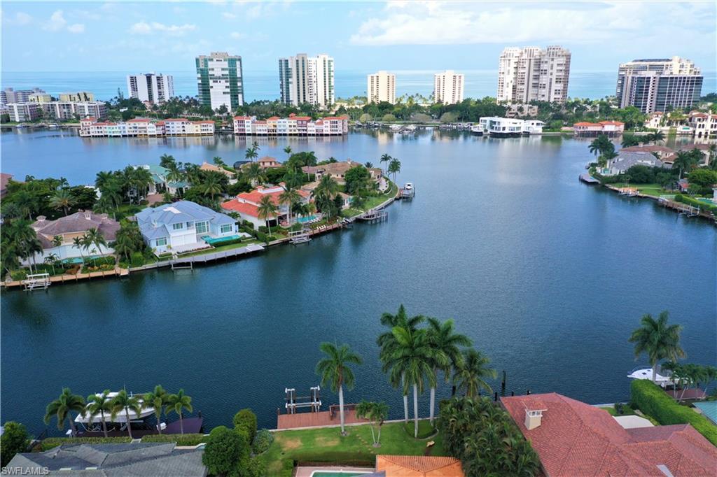 PARK SHORE - Residential