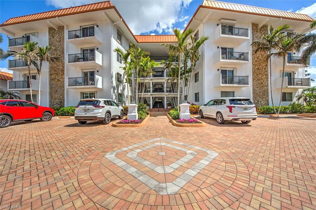 2900 Gulf Shore BLVD N 410