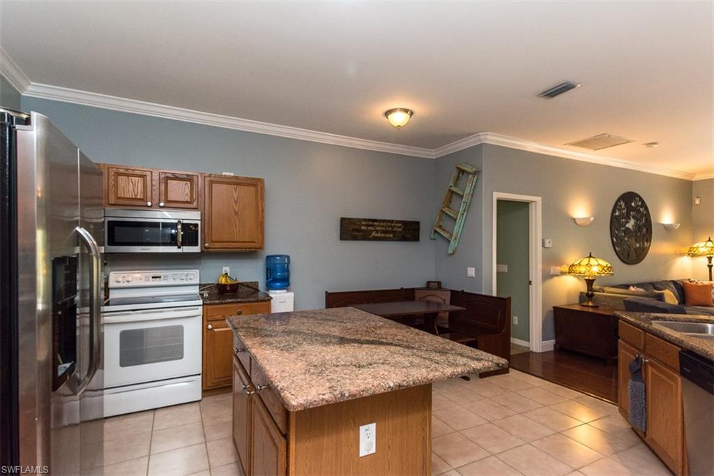 GOLDEN GATE ESTATES - Residential