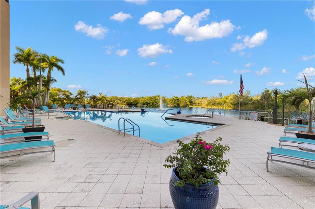 RIVA DEL LAGO - Residential