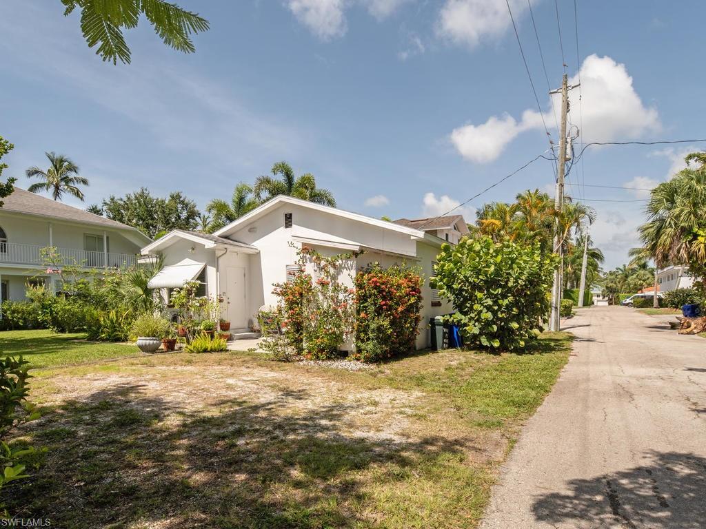 OLDE NAPLES - Residential