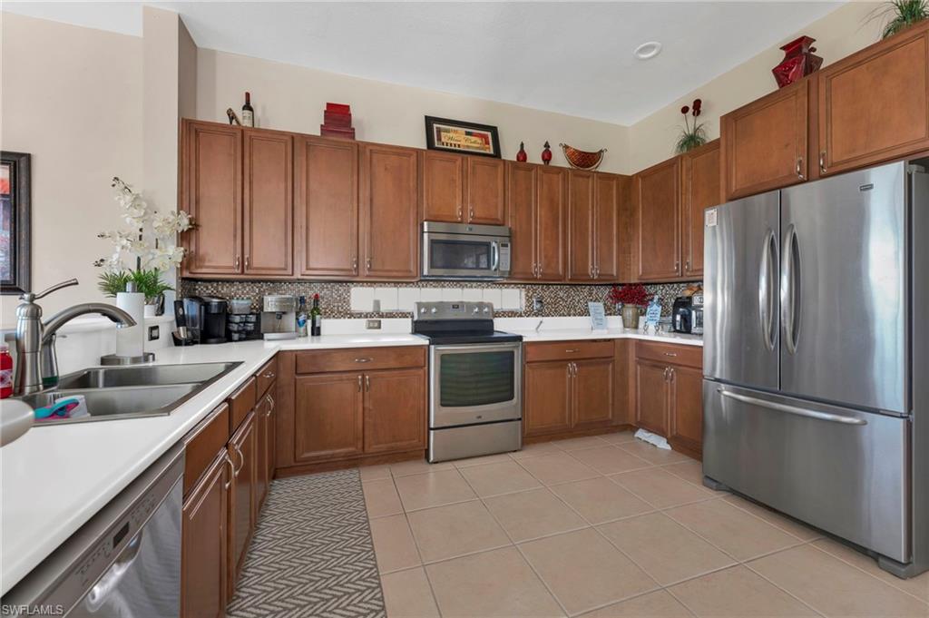 VALENCIA COUNTRY CLUB - Residential